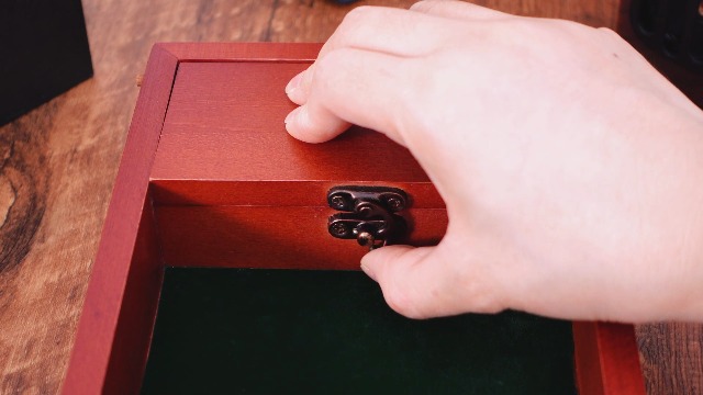 Amazon.com: Threehoney Wooden Dice Tray for Rolling with Storage